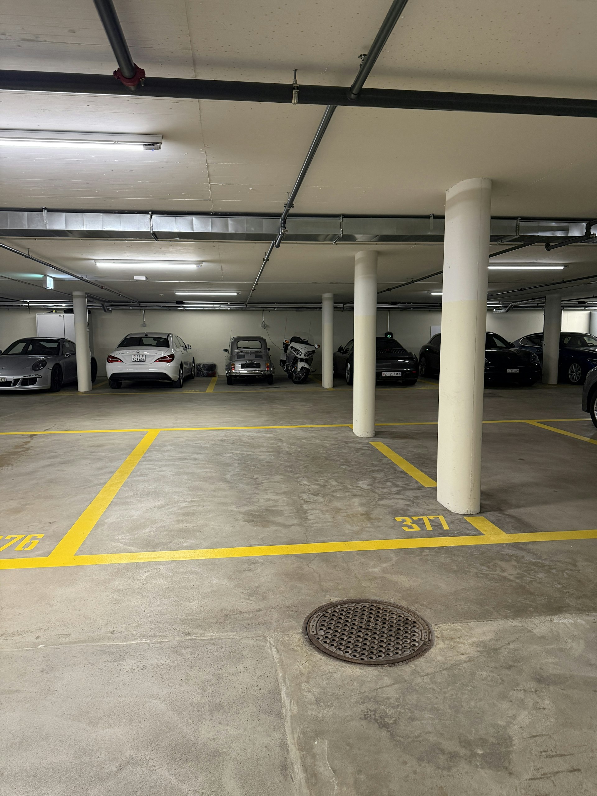 Place de parking en garage souterrain à louer au Hardturmpark, Pfingstweidstrasse, 8005 Zürich, Zurich, CH