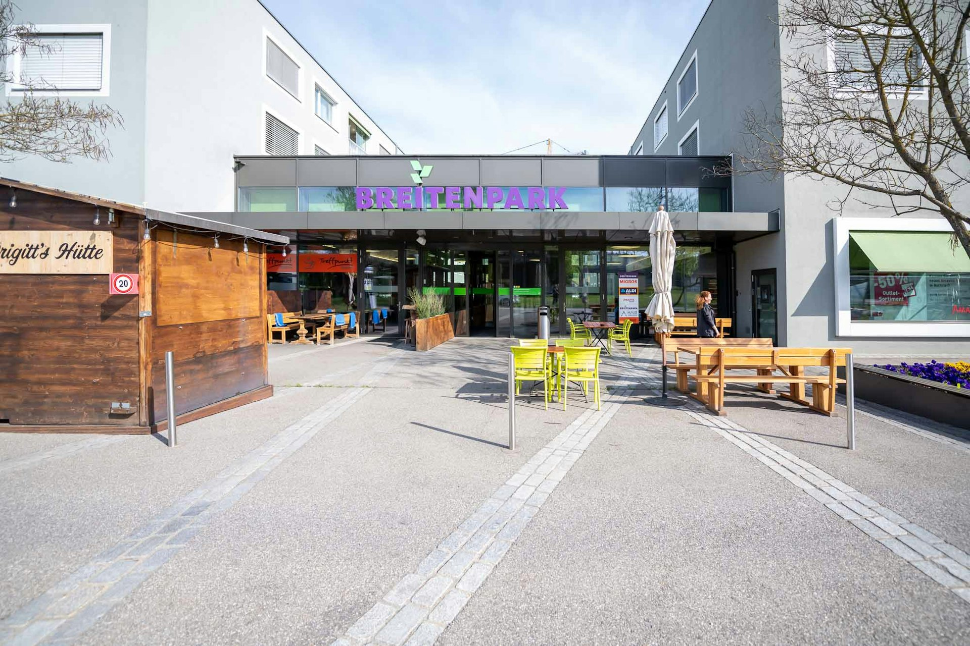 La vostra superficie commerciale al Breitenpark, Neue Aarburgerstrasse, 4852 Rothrist, Aargau, CH