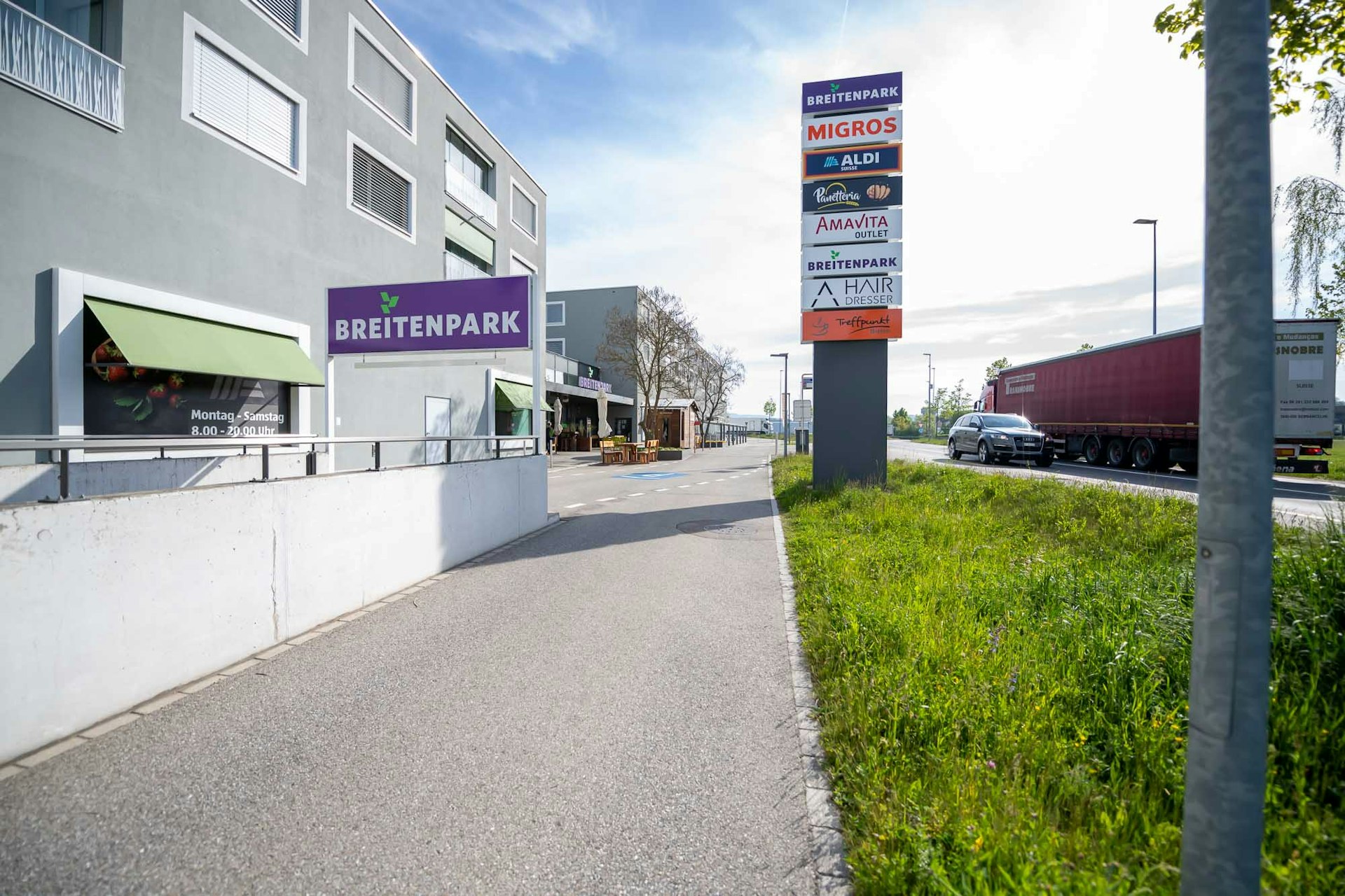 La vostra superficie commerciale al Breitenpark, Neue Aarburgerstrasse, 4852 Rothrist, Aargau, CH