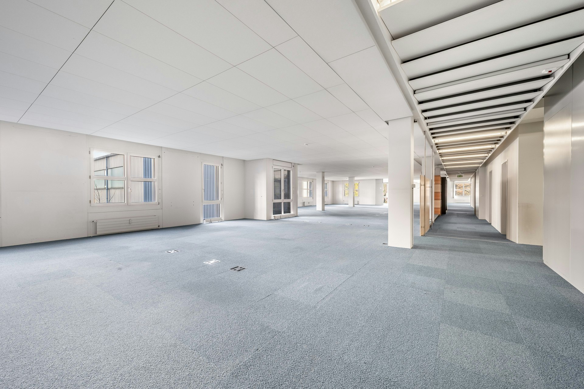 Fitted office space 355–1,500 m², flexibly divisible, Lerzenstrasse, 8953 Dietikon, Zurich, CH