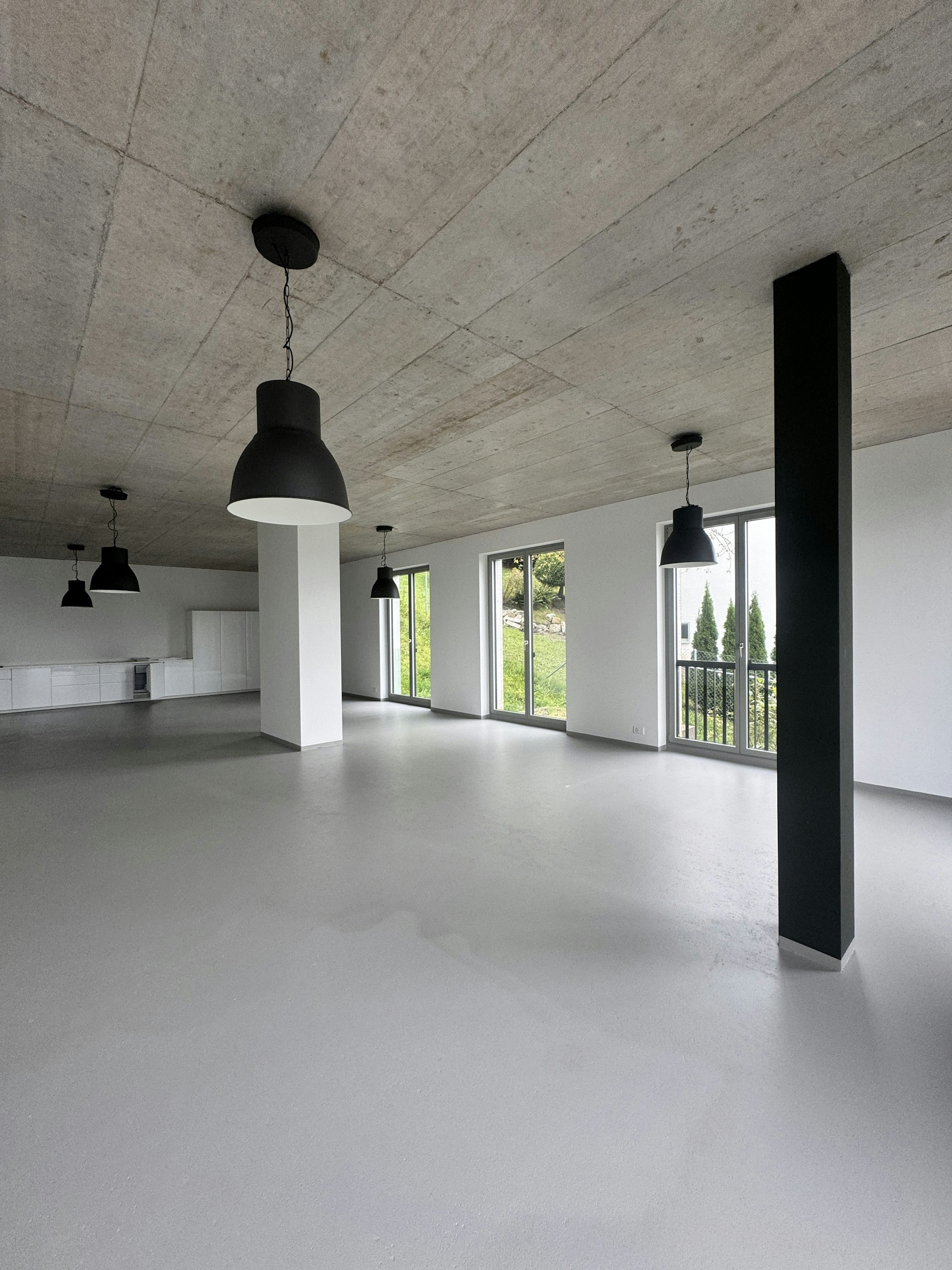 Ampio locale ad uso ufficio con angolo cottura e doccia in affitto, Spätzstrasse, 8810 Horgen, Zurich, CH