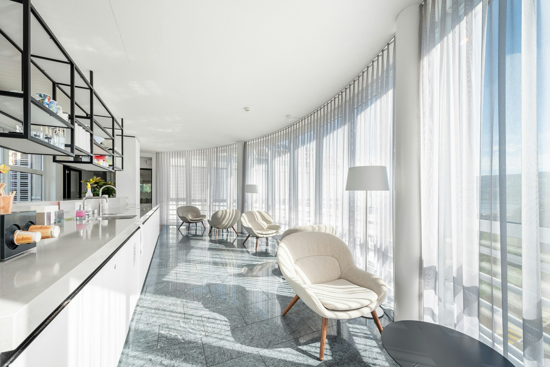 Had enough of the home office? Office spaces from 12 m² with a campus feel, Bachtobelstrasse, 8810 Horgen, Zurich, CH