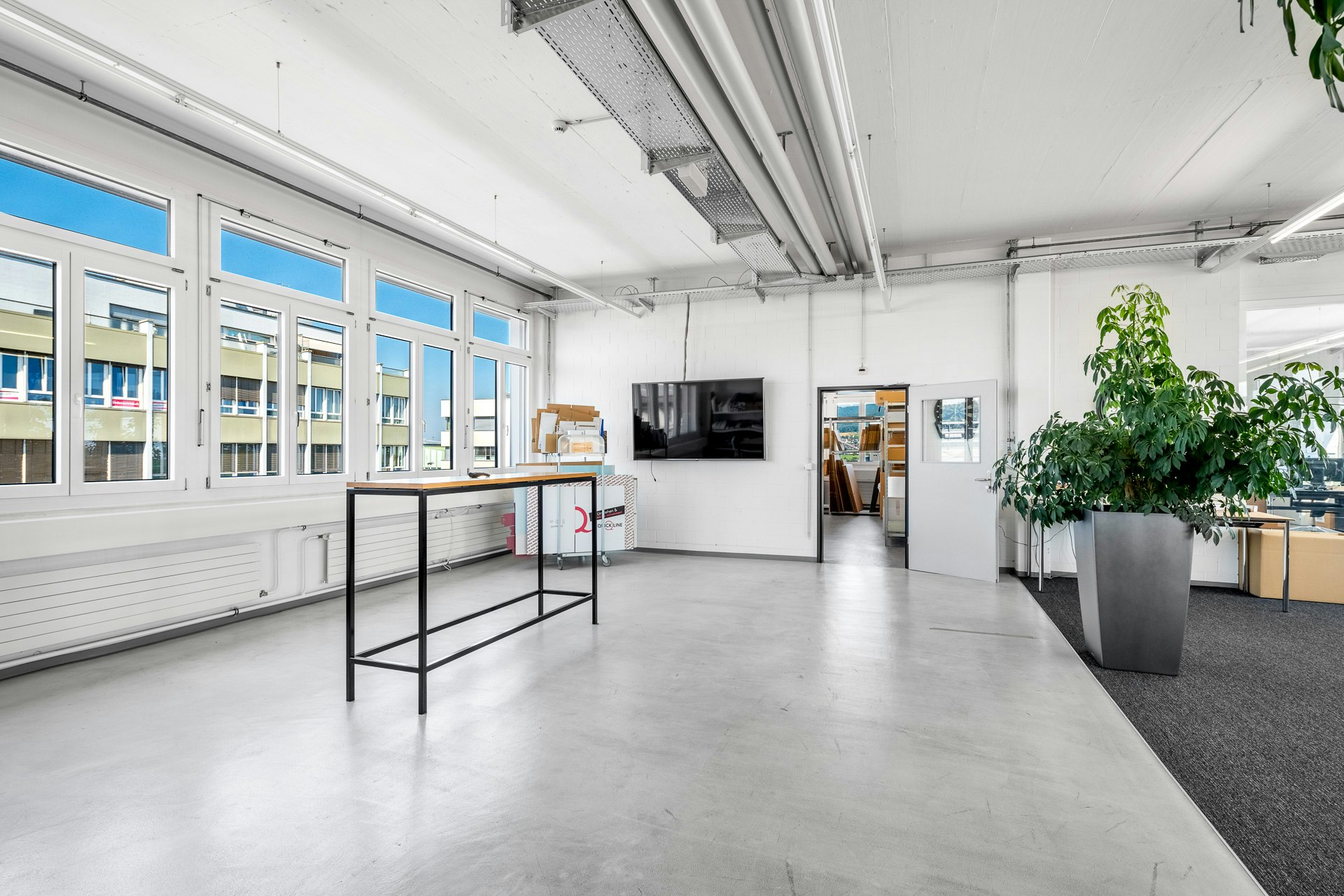 Ufficio o spazio commerciale da 350 m² nell'area Althard, Althardstrasse, 8105 Regensdorf, Zurich, CH
