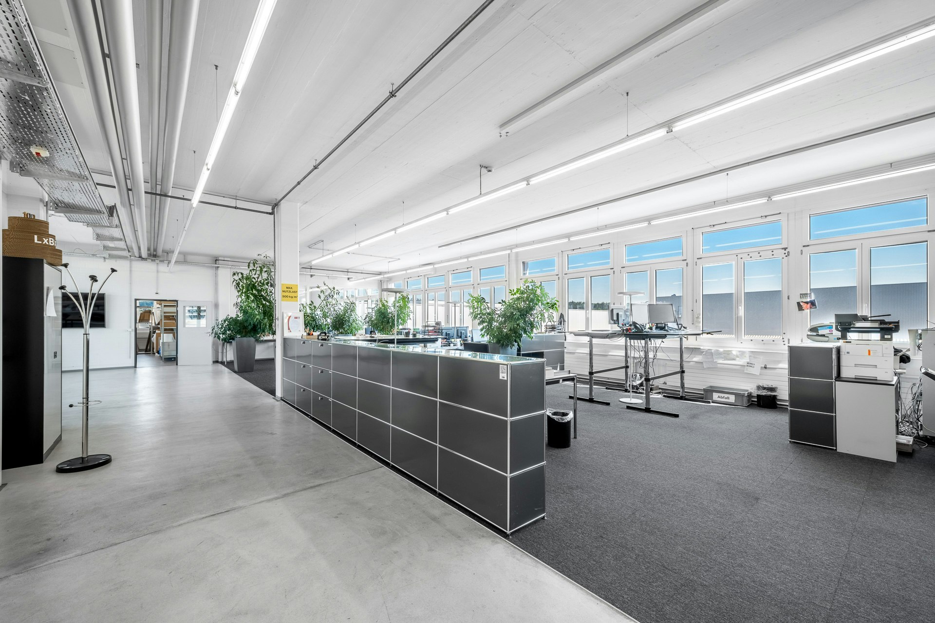 Ufficio o spazio commerciale da 350 m² nell'area Althard, Althardstrasse, 8105 Regensdorf, Zurich, CH