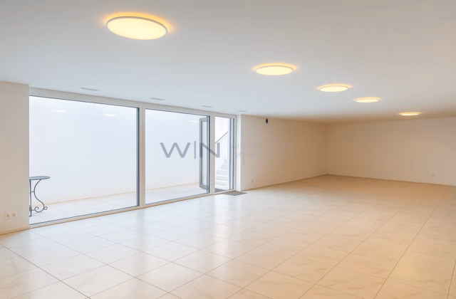 Un espace pour les visionnaires ? Idéal comme atelier, galerie ou pour d'autres usages