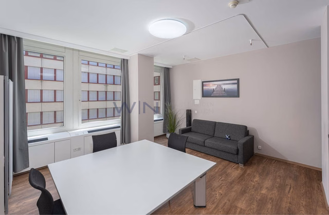 Espace de bureaux modernisé avec place de parc en sous-sol