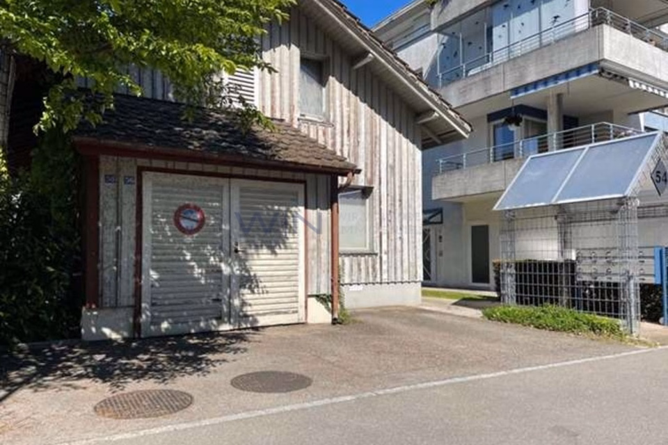 Confortable et central : votre nouvelle place de parking, Kniestrasse, 8640 Rapperswil-Jona, St. Gallen, CH