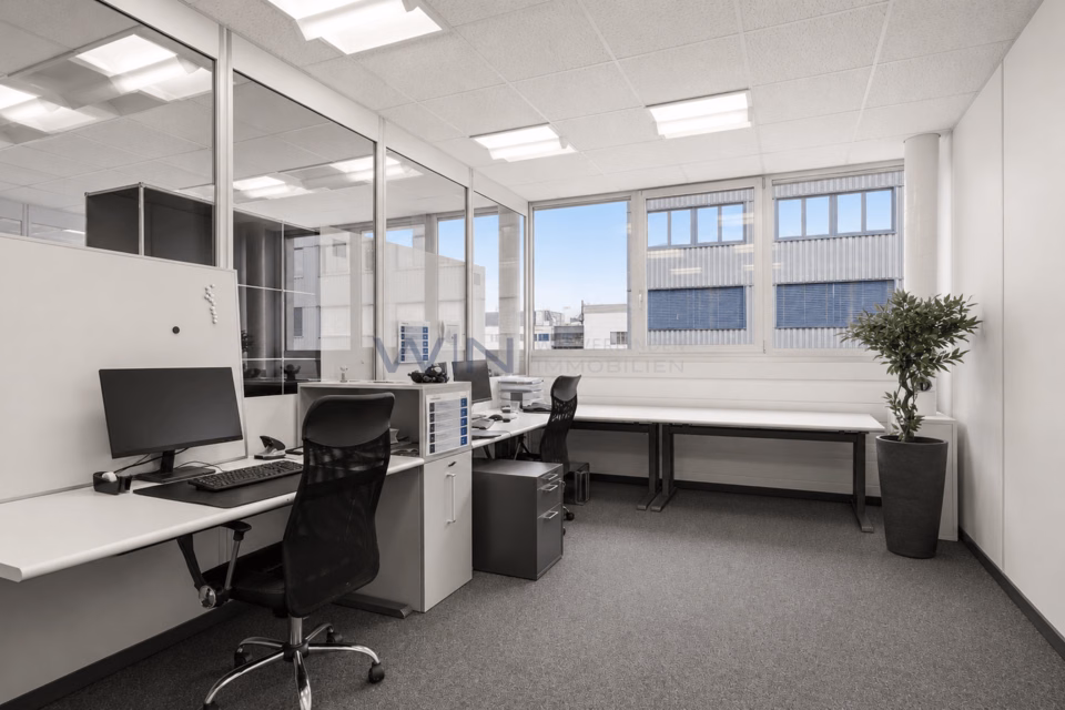 KLIMATISIERT inkl. kompletter INFRASTRUKTUR, 9470 Buchs, St. Gallen, CH