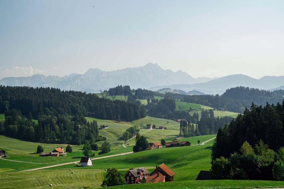 Dream plot in a private elevated setting, 9042 Speicher, Appenzell Ausserrhoden, CH