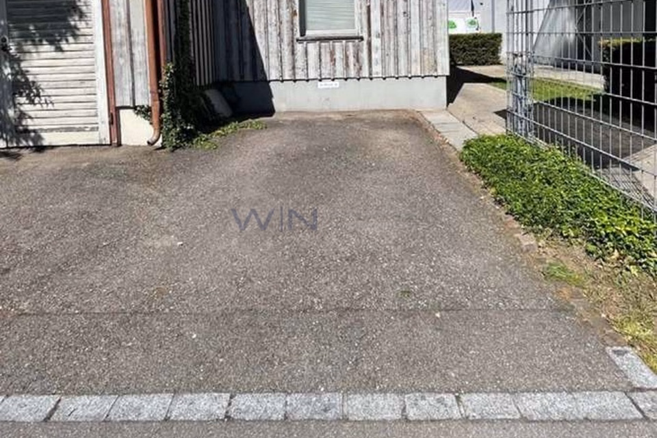 Confortable et central : votre nouvelle place de parking, Kniestrasse, 8640 Rapperswil-Jona, St. Gallen, CH