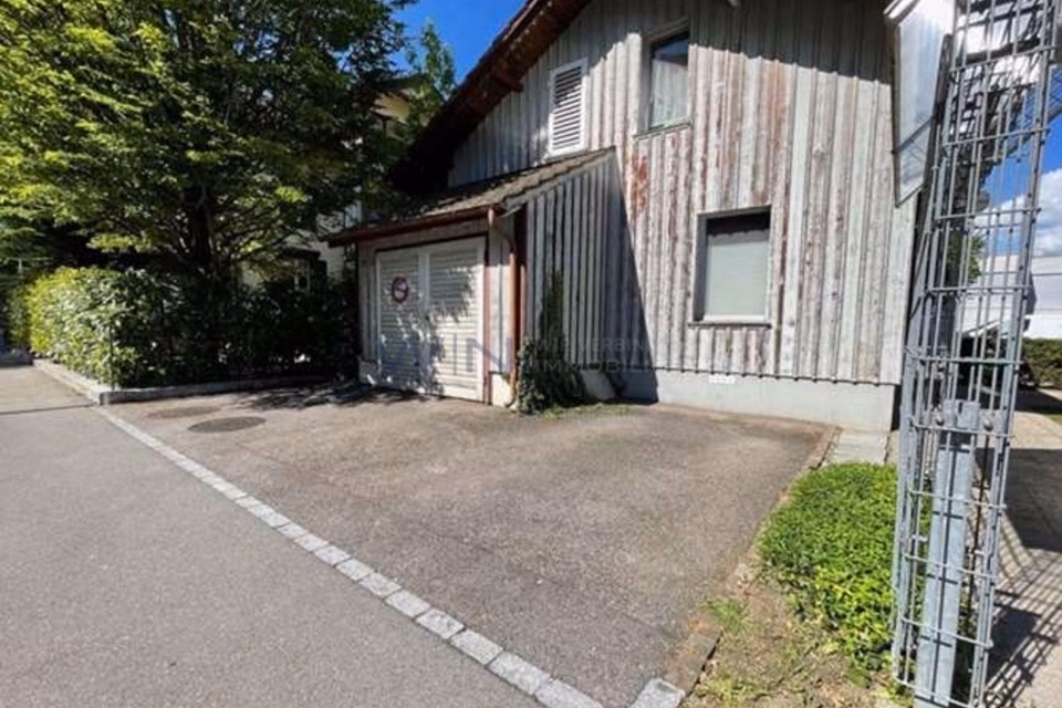Confortable et central : votre nouvelle place de parking, Kniestrasse, 8640 Rapperswil-Jona, St. Gallen, CH