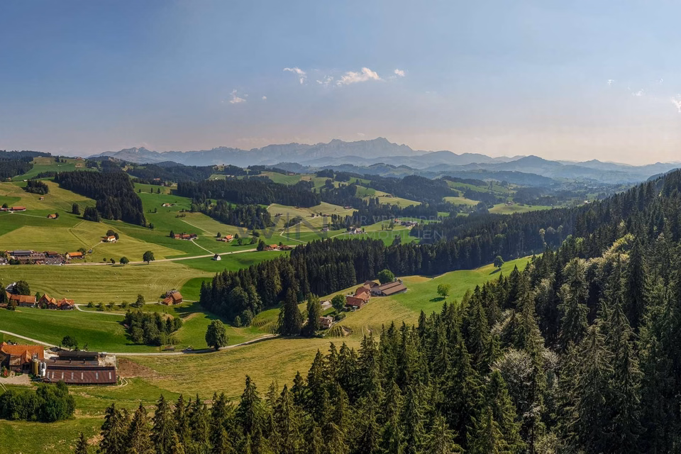 Dream plot in a private elevated setting, 9042 Speicher, Appenzell Ausserrhoden, CH