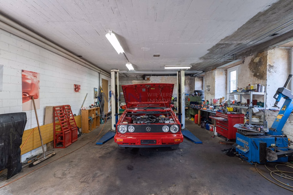 Atelier automobile avec appartement 2,5 pièces, 8757 Glarus Nord, Glarus, CH