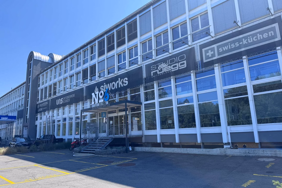 Save on taxes & get started: Top office + showroom, 8834 Feusisberg, Schwyz, CH