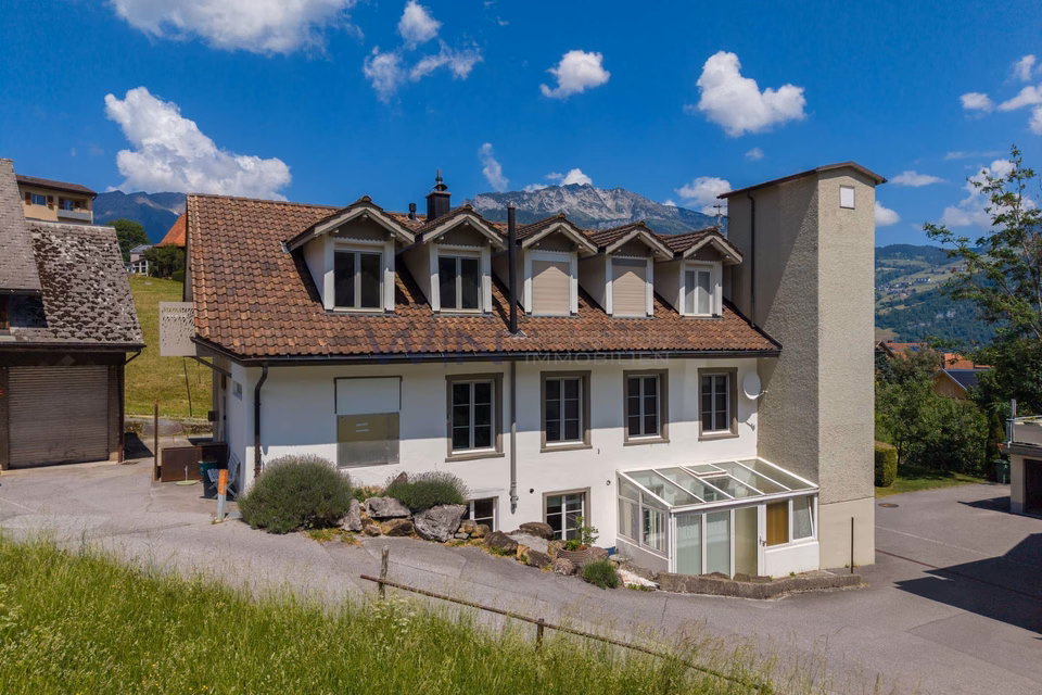 Atelier automobile avec appartement 2,5 pièces, 8757 Glarus Nord, Glarus, CH
