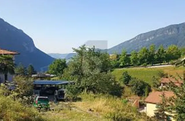 Terrain constructible avec vue dégagée