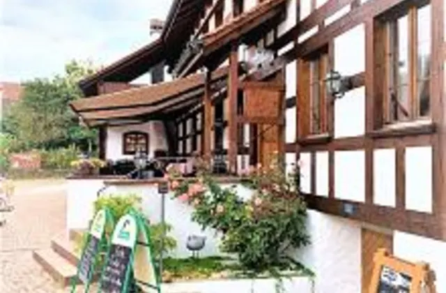 RESTAURANT - CAMPAGNARD, RUSTIQUE, CHARMANT