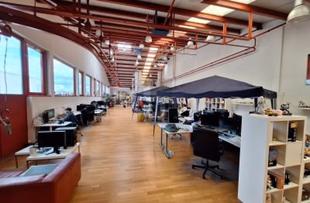 LOCALE COMMERCIALE DINAMICO, ZONA PROSPERA