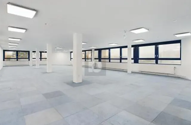 DA UFFICIO SINGOLO A UFFICIO OPEN SPACE (200/400/800 m2)