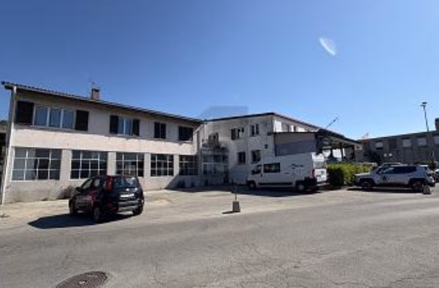 ENSEMBLE DE 2 BÂTIMENTS