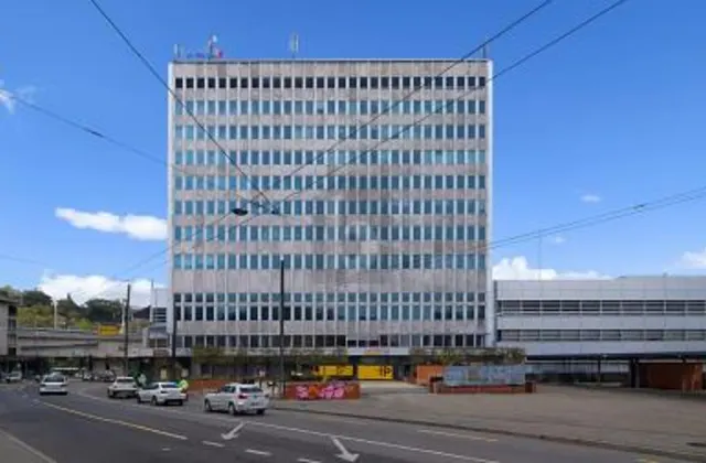 SPAZIO DI LAVORO CON VISTA PANORAMICA