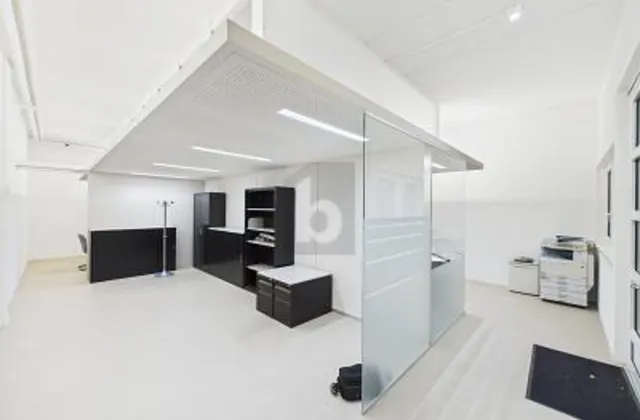 Première classe, lumineux, emplacement central