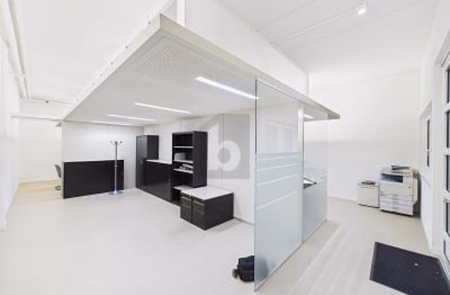Première classe, lumineux, emplacement central