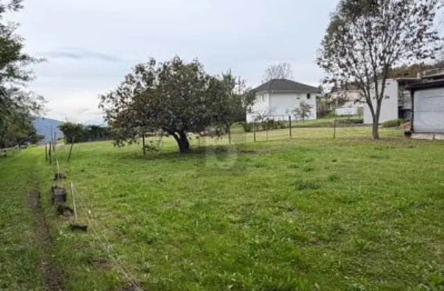 CALME, ENSOLEILLÉ & DANS UN EMPLACEMENT IDÉAL