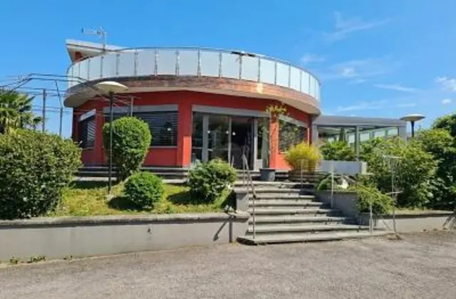 SPACIEUX ACCUEILLANT ET MODULABLE