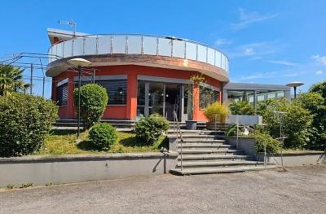 SPACIEUX ACCUEILLANT ET MODULABLE