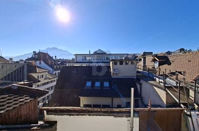 CHARMANT, IM HERZEN DER STADT