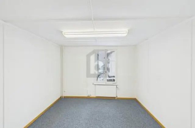 Espace de travail représentatif en emplacement central
