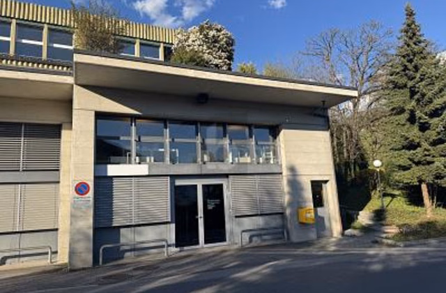 MODERNO, LUMINOSO E IDEALMENTE SITUATO