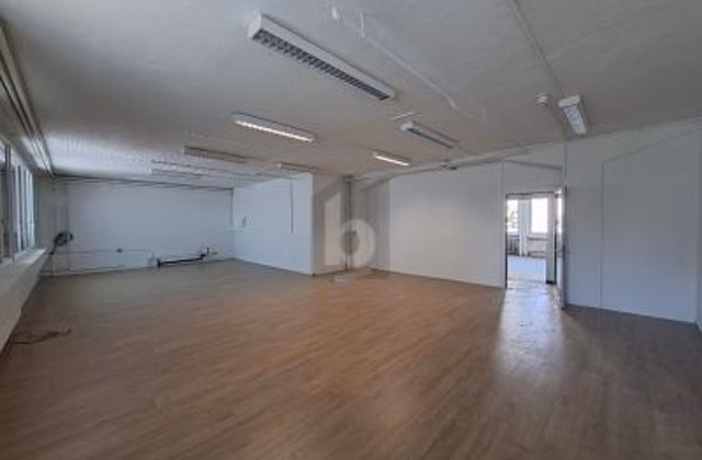 La vostra visione, il nostro locale commerciale