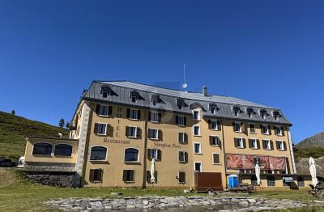 OPPORTUNITÉ HÔTELIÈRE UNIQUE AU CŒUR DES ALPES