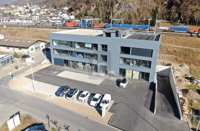 MODERN AND SUNNY IN A STRATEGIC LOCATION