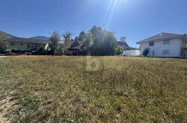 Calme et vue dégagée en bordure d'une zone protégée