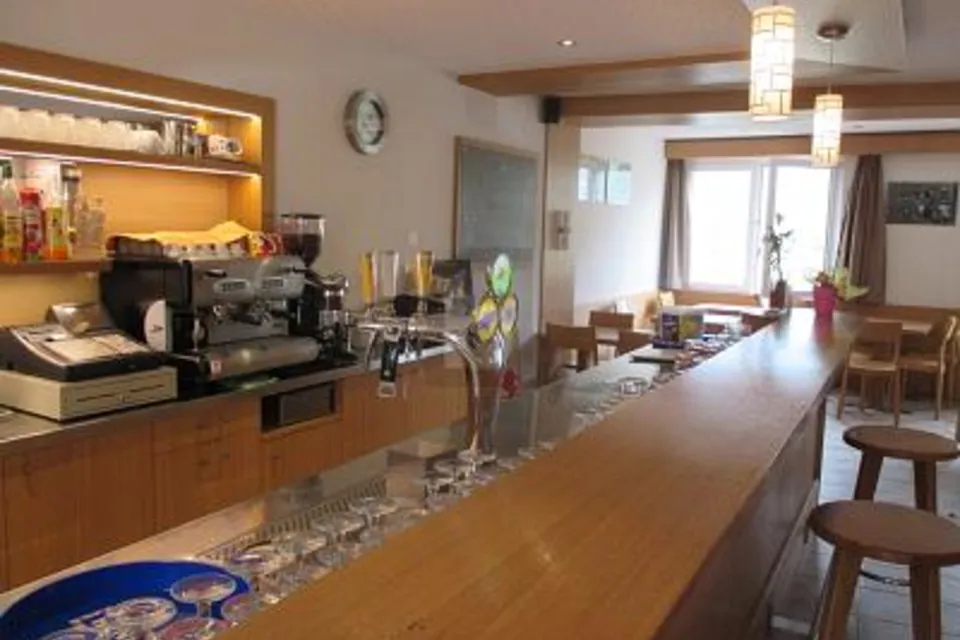 ACCUEILLANT ET CHARMANT - BELLE TERRASSE, 3960 Sierre, Valais/Wallis, CH