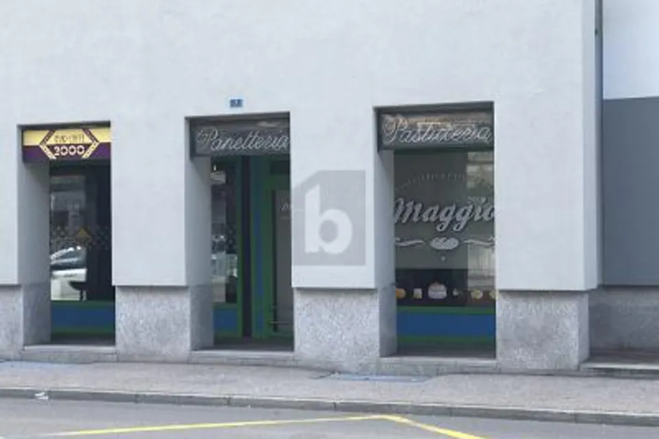 LOCAL COMMERCIAL EN POSITION CENTRALE, 6710 Biasca, Ticino, CH