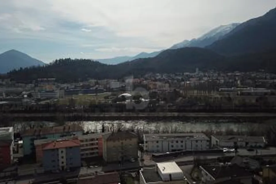 TERRAIN CONSTRUCTIBLE AVEC BELLE VUE, 6604 Locarno, Ticino, CH