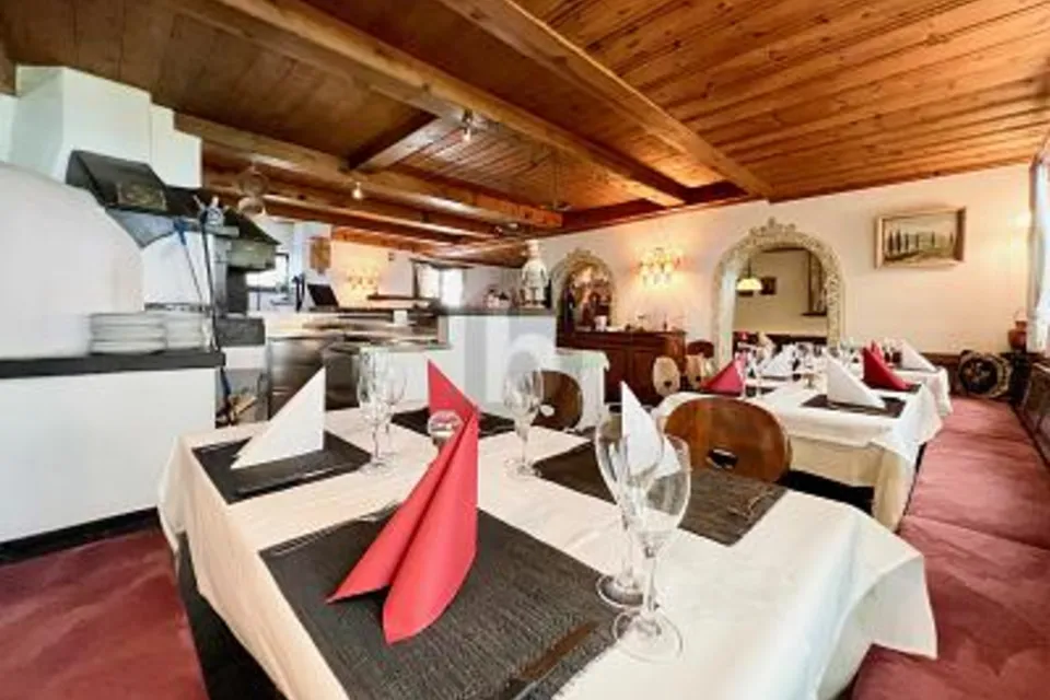 Top location with potential for holiday apartments, 7031 Laax GR, Grisons, CH