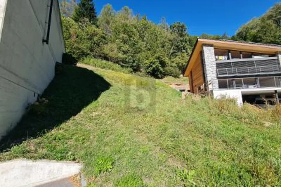 PREZZO AFFARE!!  EMPLACEMENT ENSOLEILLÉ ET CALME, 6777 Quinto, Ticino, CH
