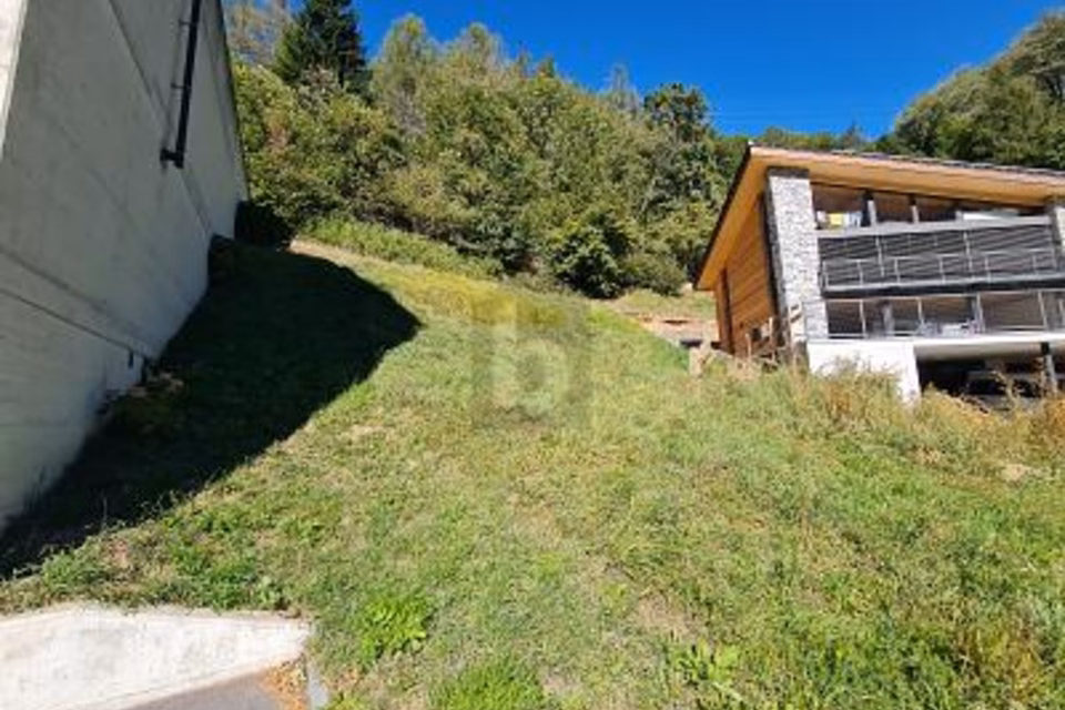 PREZZO AFFARE!!  EMPLACEMENT ENSOLEILLÉ ET CALME, 6777 Quinto, Ticino, CH