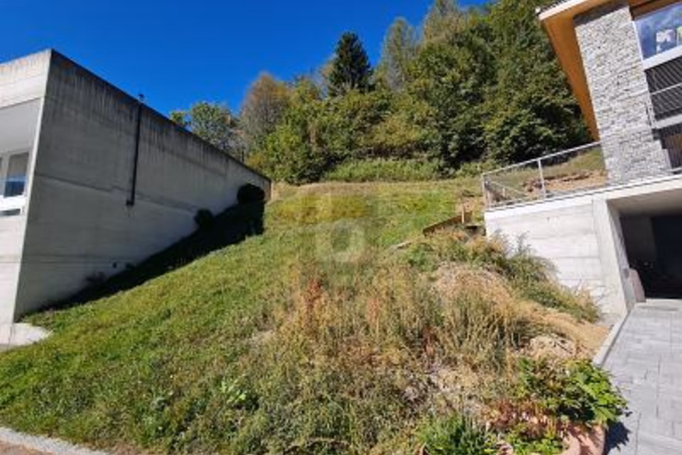 PREZZO AFFARE!!  EMPLACEMENT ENSOLEILLÉ ET CALME, 6777 Quinto, Ticino, CH