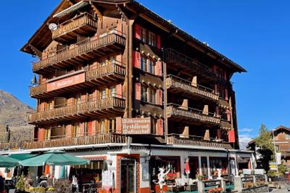 À UN EMPLACEMENT IDÉAL, AVEC SPA, 3925 Grächen, Valais/Wallis, CH