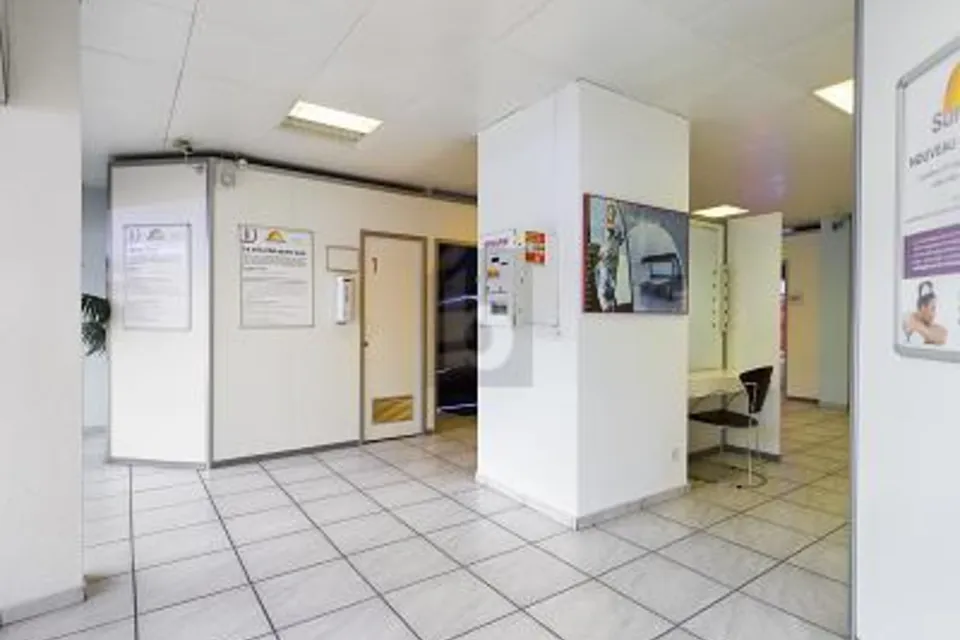 LOCAL COMMERCIAL - POUR TOUT COMMERCE, 3960 Sierre, Valais/Wallis, CH