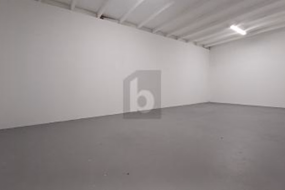 Surface de stockage avec de nombreuses possibilités d'utilisation, 5275 Etzgen, Aargau, CH