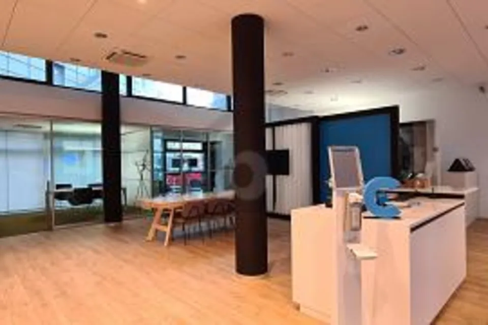 SPAZIOSO E IN CENTRO CITTÀ, 2800 Delémont, Jura, CH