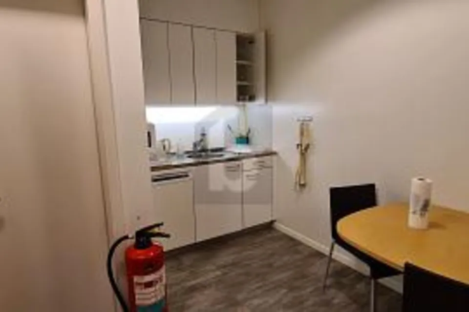 SPAZIOSO E IN CENTRO CITTÀ, 2800 Delémont, Jura, CH