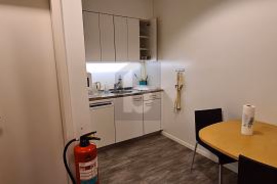 SPAZIOSO E IN CENTRO CITTÀ, 2800 Delémont, Jura, CH